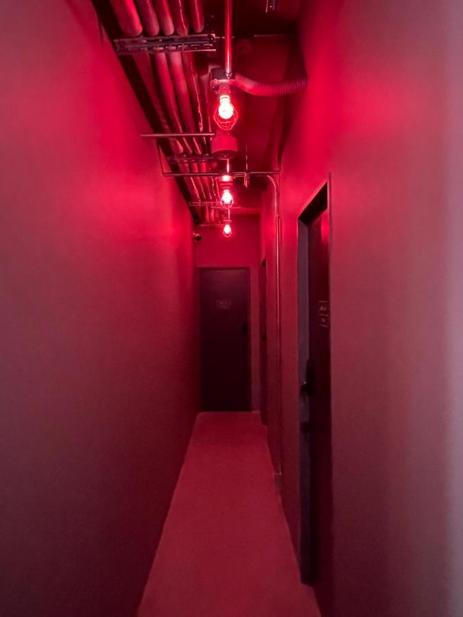 Red Submarine Kure Exterior foto